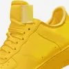 2022 MCA Authentic Low 1 University Gold Outdoor Shoes Off Power Blue Volt White Black Chicago UNC Herr Dam Outdoor Sports Sneakers med originalkartong