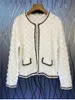 chaqueta cardigan de lana blanca