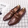 Tendance hommes chaussures décontractées bouton en métal motif Crocodile brillant luxe concepteur Oxford Mocassin robe chaussures de mariage