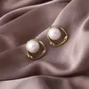 Biżuteria Urok 925 Srebrny Pearl Pearl Kolczyki Modne Temperament Retro Prosty Fajny Styl