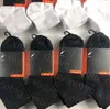 Herrensocken Damen Herren Hochwertige Baumwolle Allgleiches Klassischer Knöchelbrief Atmungsaktive Schwarz-Weiß-Mischung Fußball Basketball Sportsocken Großhandel