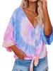 Kvinnor Pullover Tie Dye Front Button T-shirt V-nacke Half Sleeve Hem Fashion Polyester Casual Färgglada Toppar 210522