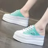 Тапочки 2021 летние открытые каблуки без спинки мокасины женщин платформы клинья холст повседневная обувь женские дышащие кроссовки белые
