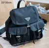 2021 Unissex Luxo Preto Mochilas Designers Nylon School Bags Estudantes Back Packs Tamanho Médio com Triângulo Bolsas Famosas Large336N