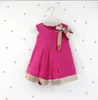 Baby Girls Plaid Princess Dress Märke Spädbarn Barnkläder Toddler Barn Gitter Bow Designer Dresses