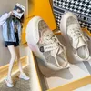 Rainbow Bottom Daddy Shoes Kvinna 2021 Sommarprodukt Koreansk studentmask Andbar tjock ökad casual sportsko