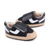 First Walkers Born Baby Junge Mädchen Weiche Sohle Krippe Schuhe Casual Warme Baumwolle Anti-Rutsch-Sneaker Atmungsaktiv Solide 0-18M