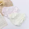 Culottes en dentelle douce pour filles, mignonnes et ludiques, slips d'été en coton fin, respirant, conception de trous, s'adapte à la peau plus confortable