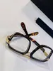 الكلاسيكية Retro Mens Sunglasses تصميم الأزياء نظارات المرأة الفاخرة مصممة العلامة التجارية عين الزجاج مرآة عالي الجودة