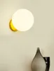 Modern Minimalist İç Duvar Lambası Nordic Yatak Odası Başucu Wandlamp Lüks Koridor Yaratıcı Cam Top Duvar Işıkları Siyah Bakır 210724