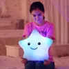 Cuscino luminoso che illumina i giocattoli luminosi colorati a LED Cuscini morbidi di peluche ripieni 210728