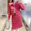 Automne Hiver Femmes Simple Boutonnage Tweed Veste Courte Manteau + Jupe Crayon Fendue Costume 2 PCS Vêtements Ensemble Rose Rouge Plaid Costume 211119