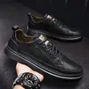 Sapatos de couro dos homens negros causal loafer low-top respirável all-match lace up sneakers