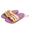 Zomer vrouwen schoenen badkamer cartoon platte slippers voor meisjes antislip dikke platform Leuke strand schoenen dame schoenen plus size y0406