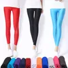 Kvinnors Leggings Glänsande byxor Hot Selling Leggings Solid Färg Fluorescerande Spandex Elasticitet Casual Trousers Shinny Legging