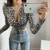 Womengaga Jesień Temperament Moda Pępek Sexy Krótka Baza Pełna Rękaw Leopard Pojedynczy Sweter Biersed Top QW5 210603