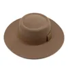 Flat Top Hat Mujeres Hombres Fedora Sombreros Mujer ala ancha Gorra Hombre Gorras para hombre Moda Otoño Invierno trilby 2022 Venta al por mayor 16 colores