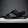 2021 Arrival Mens Sandals Casual Kobiet Sandy Buty Plażowe Lady Dżentelmen Kapcie Oddychające i lekkie klapki