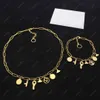 Colar de ouro da pulseira de grife feminino V Luxurys Jewelry Letters Fashion Link Link Pingente Pingente Wedding Ornaments Declacles Sets 22012001