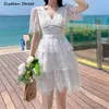 Robe en dentelle blanche femme été col en v plage brodé Rose Vestido es taille haute creux Mini femme vêtements 210603