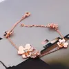 Bracelet à fleurs dorées pour femmes, trèfle de luxe, de styliste, bijoux en cristal pour fête de mariage, Charm7593668