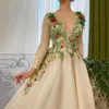2022 Floral Prom Dresses V Neck Long Sleeve Lace Appliqued Bead Formal Evening Party Gowns Beauty Pageant Dress Custom Made Robes De Soirée