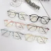 Duidelijke slanke delicate mode zonnebril frames grote ogen ontwerp normaal beknopt optisch frame met schone lenzen 6 kleuren groothandel