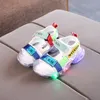 Sommarbarn pojkar LED Sandaler Fashion Beach Glödande Kids Non-Slip Skor Ljusade Baby Kids Girls Party Sandals 2022 220301