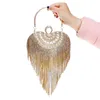 Hjärtform Kvinnors Designer Handväska Finger Ring Diamanter Evening Koppling Pearl Tassel Party Clutch Wedding