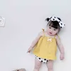 Doğan Bebek Rahat Giyim Setleri Yaz Kız Askı Yelek Ve Puantiyeli Şort Yürüyor Kıyafetler Yay Bandı 210429
