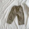 Jesień Dzieci Casual Knee Patch Bawełniane Spodnie Chłopcy i Dziewczyny Drukowanie Luźne spodnie 210708