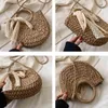 Shoppingkassar Halm Kvinnor Handvävd Handväska Moon Form Lace Bow Rattan Stor Kapacitet Drawstring Casual Beach Shoulder Crossbody220307