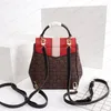 LVSE BAG LVITY 브랜드 배경 고급 디자이너 5A Clapton Womens Fashion Luxury Original Mini Checked Canvas Fine Grain Cowhide School Bag