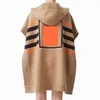 デザイナーラグジュアリー新しい服レディースセーター秋の冬カーディガンFロゴ女性太い暖かい格子縞のポンチョラッププラスサイズニットブランド