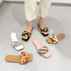 Terlik moda markası örgü kadınlar terlik bayanlar slaytlar ayakkabı yaz düz topuk rahat açık ayak parmağı açık plaj sandal flip floplar