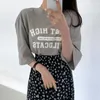 Korjpaa Kvinnor T-shirt Sommar Koreansk Fashion Chic Round Neck Loose Letter Print Side Split Short Sleeve Long Ladies Tee 210526
