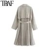 트래프 여성 패션 백 주름이 더블 브레스트 트렌치 코트 빈티지 긴 소매 벨트 여성용 겉옷 세련된 Overcoat 210415