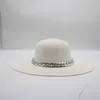 Cappelli a tesa larga Donna Estate Cupola solida Grande fascia a catena da 11 cm Paglia da sole Bianco Nero Secchio Panama Protezione da spiaggia Cappellini da uomo