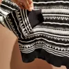 Kvinnors Fashion Långärmad V-Neck Retro Striped Jacquard Sticka Pullover Casual Short Top Sweater 210521
