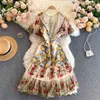 Kadın Moda Retro Mahkemesi İşlemeli A-line Elbise Yuvarlak Boyun Kısa Kollu Ince Zarif Vintage Harajuku Giyim Vestidos R286 X0521