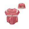 Spädbarn Broderi Romper Jumpsuit Twin Outfits Sommarfödd 1: a Boddism Bodysuit med hatt 210615