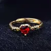 Wedding Rings Exquisite Red Heart-Shape Crystal Zircon Ring för kvinnor Charms Anniversary Smycken Elegant Ladies Party Tillbehör