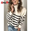 Oversized Striped Turtleneck Sweater Kvinna Vinter Vit Stickad Jumper Button Loose Fashion Womens Pullover 210428