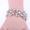 Farlena Bijoux de mariage Plaqué argent Bracelet de manchette de fleur sculptée avec strass Bracelets de cristal exquis Bracelets pour femmes Q0719