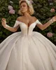 2021 Abito da sposa in stile arabo di lusso con spalle scoperte Appliques di pizzo Abiti da sposa con paillettes Saudi Dubai Plus Size vestido de novi2598