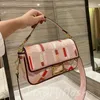 2022 New Canvas Shoulder Bag Designers Ladies Baguette Bags Luxurys High-quality Gradient Color Small Fashion Armpit Crossbody Pur204u