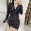 Women Summer Vintage Pleated Mini Dress Long Sleeve V-Neck Sequins Sexy Street Female Elegant Party Dresses Clothes Vestido 210513