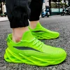 Marka Mężczyźni Sport Buty Buda Budki Sneakers Mężczyźni Niepoślizgowe Jogging Casual Męskie Obuwie Szkolenia Outdoor Mieszkania Mężczyzna Footwearf6 Czarny Biały