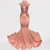 Halter Neck Sleeveless Robe de Soiree Party Abiye Peach-rosa sjöjungfruklänningar spetsar applikationer lång prom klänning formella dres