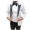 Groomsmen su misura Groomsmen Picco bavero Smoking dello sposo Abiti da uomo Matrimonio Prom Cena Uomo Giacca Giacca Pantaloni Cravatta Gilet W804230z